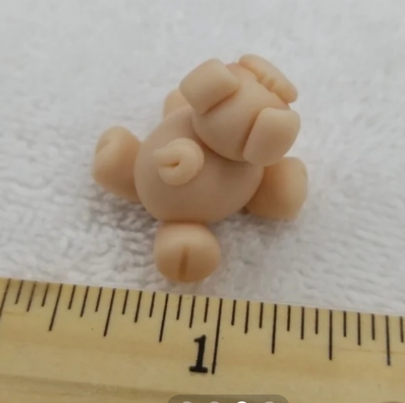 Little Pig - Picture 3 of 4